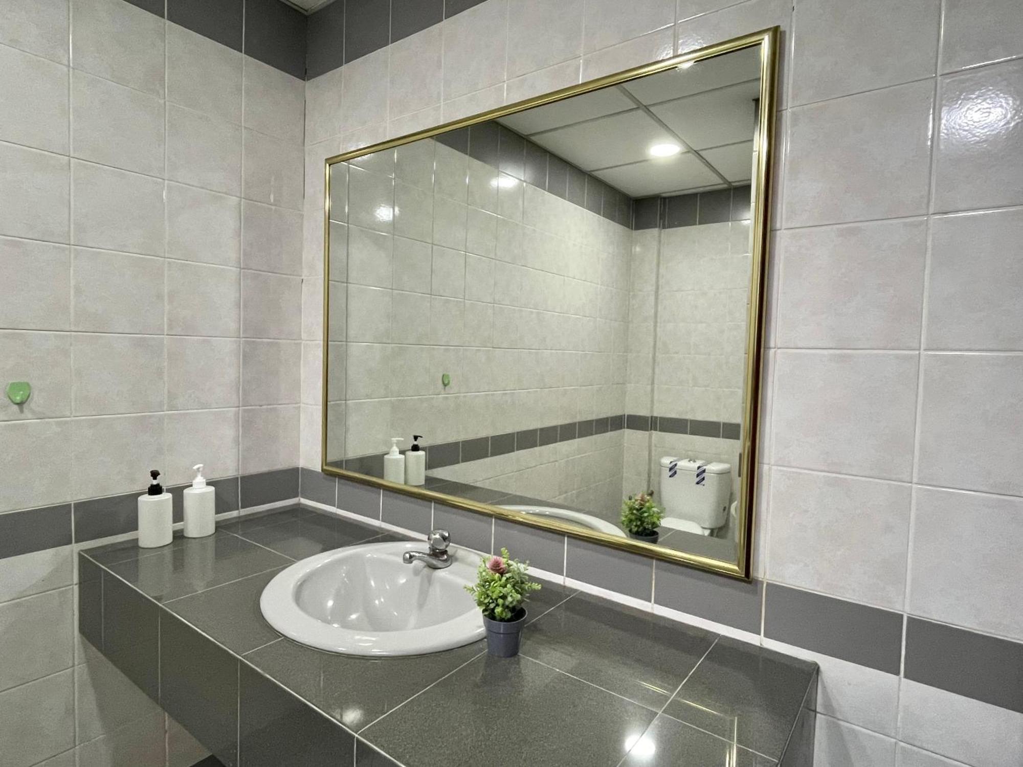 Kuching City Center Riverbank Suites With Marvelous River View Exterior photo