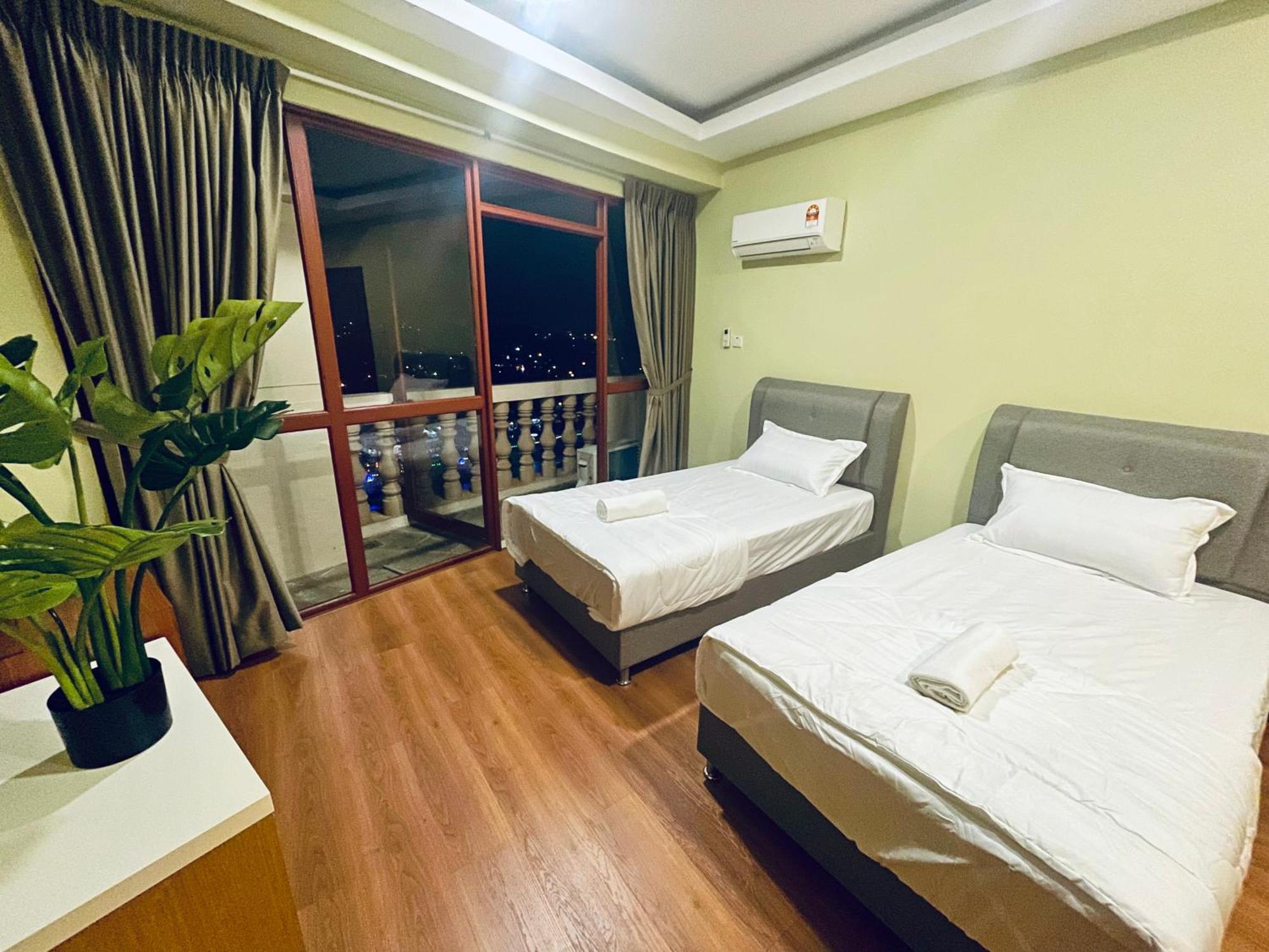 Kuching City Center Riverbank Suites With Marvelous River View Exterior photo